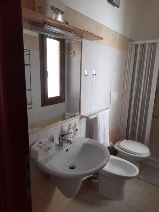 Stylish Loft Trivano Cagliari 2 Beds/2 Bath Bagian luar foto